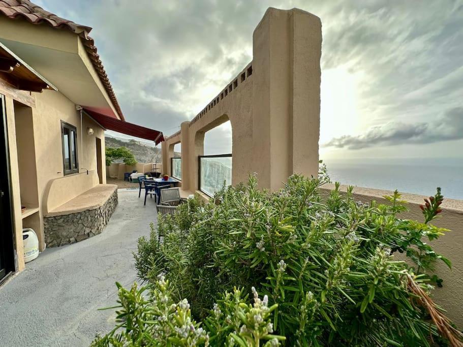 산타크루스데 테네리페 Peaceful Oasis With Magical Sea Views And A Pool 빌라 외부 사진
